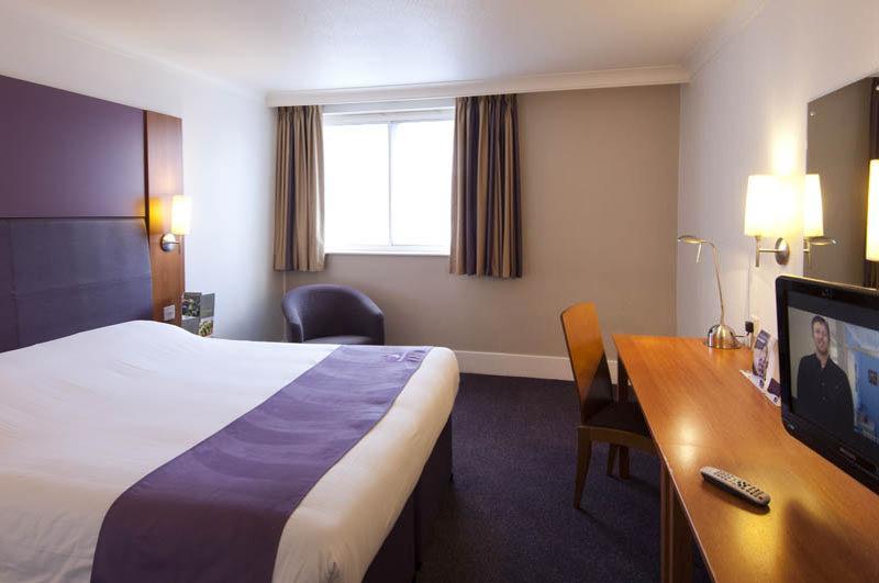 Premier Inn Birmingham South Rubery Extérieur photo