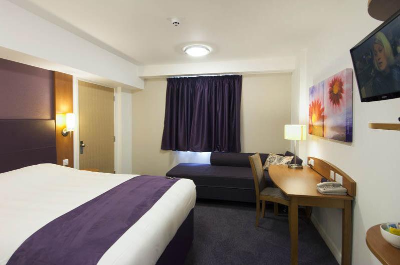 Premier Inn Birmingham South Rubery Extérieur photo